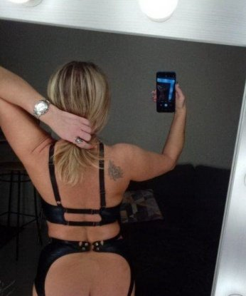 Анкета проститутки Люба - город Малая Вишера, 39 лет, №8026